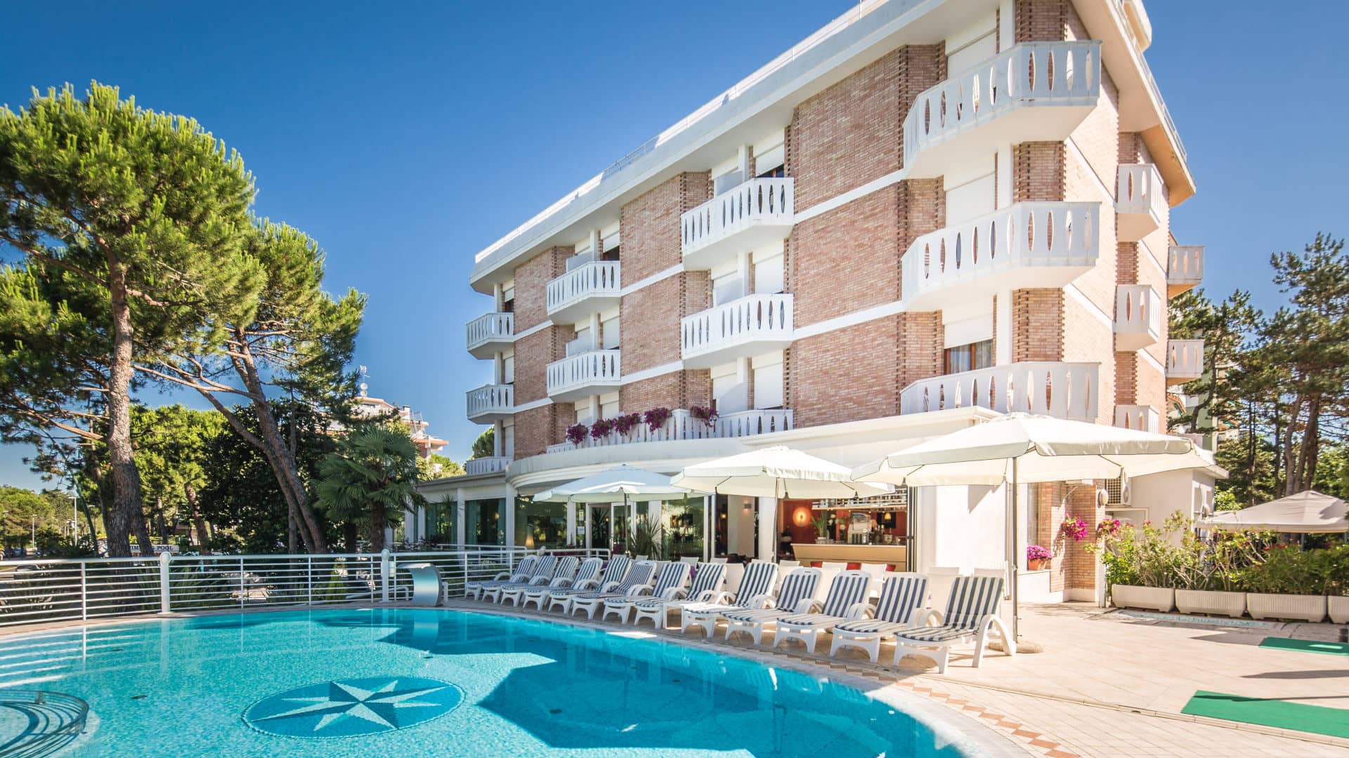 Hotel San Francisco a Lignano con piscina